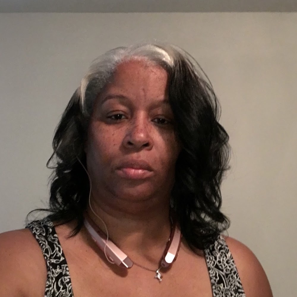Meet your Posher, Vickie